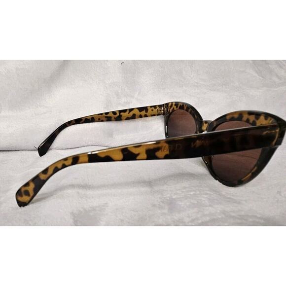 Saint Owen x Curateur WYLDE Tortoise Shell Cat Eye Sunglasses With Case NEW - Picture 2 of 6